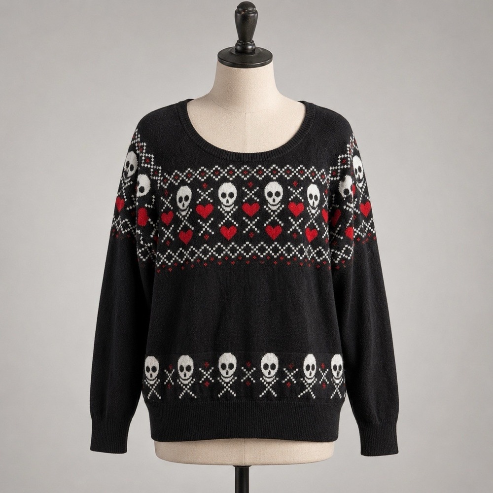 Torrid Plus 2 2X Sweater Skulls Heart Scoop Neck Whimsigoth Grunge Punk Emo Knit